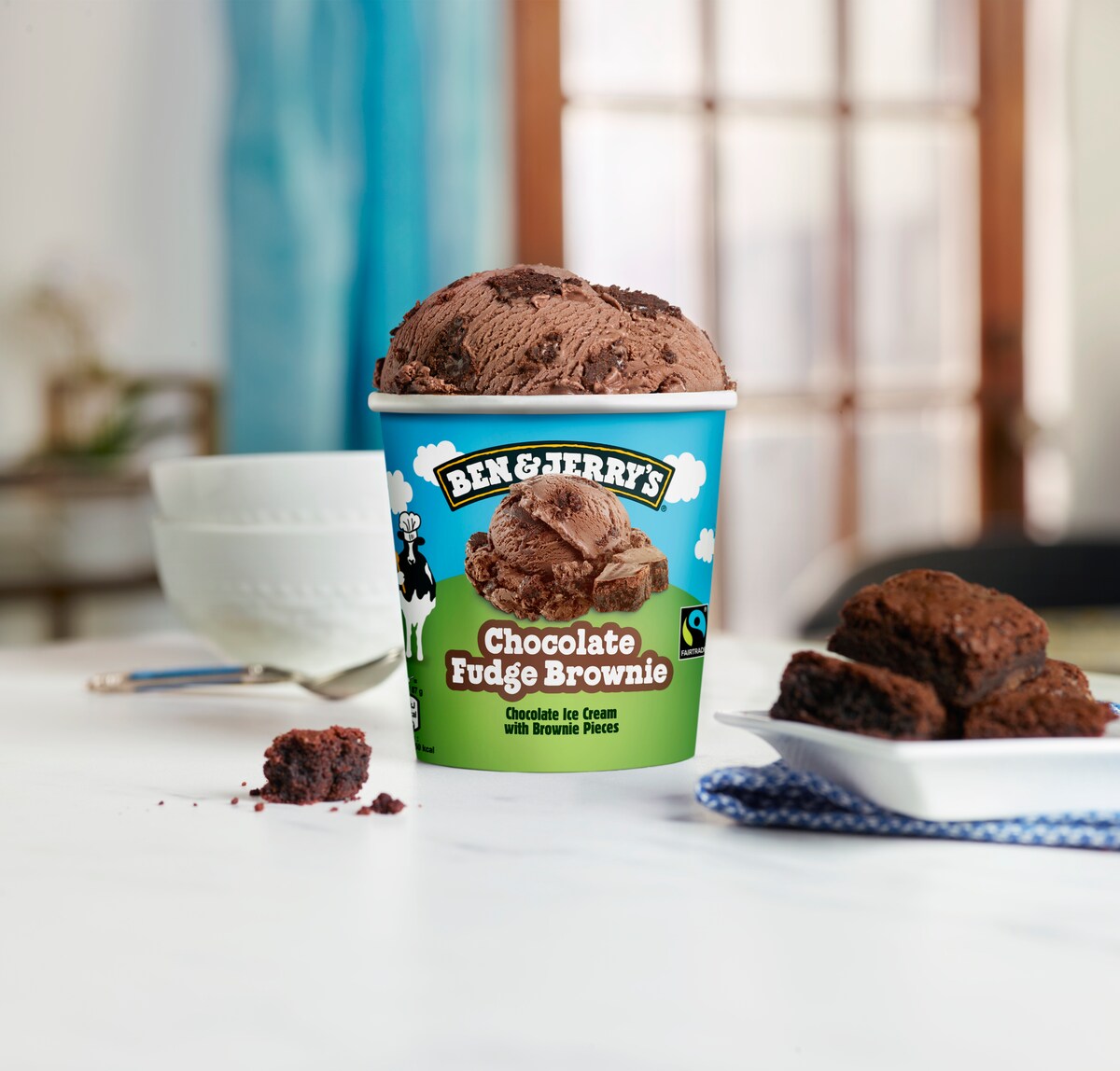 Chocolate Fudge Brownie Eiscreme Pint 3 / 5